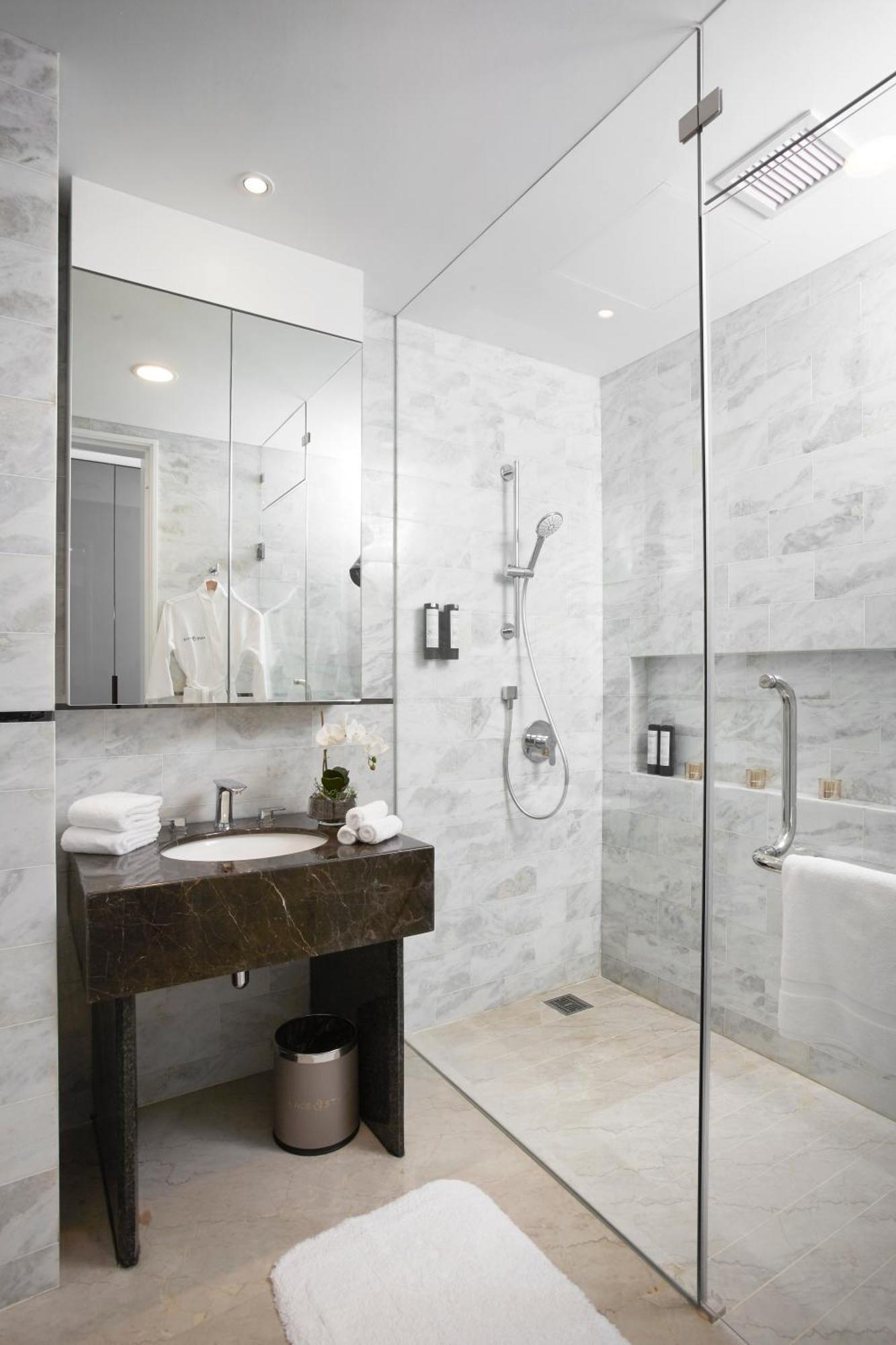 The Face Style Hotel Kuala Lumpur Exterior foto Bathroom
